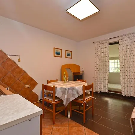 Fuer 4 Personen Ca 57 Qm In Fazana, Istrien Istrische Riviera Appartement *
