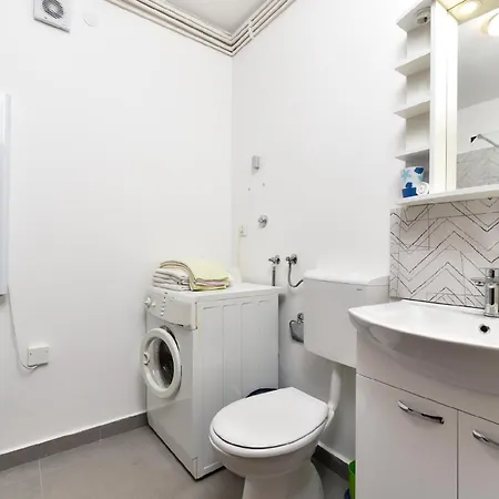 Fuer 4 Personen Ca 57 Qm In Fazana, Istrien Istrische Riviera Appartement Valbandon